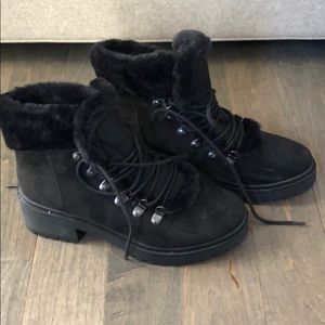Black Ankle Boot with Faux Fur Trim